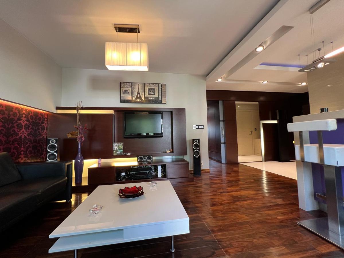 Lux Flat Easy To Reach Centrum Butas Warsaw